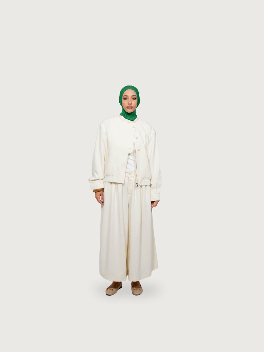 Studio shot recoloured with an emerald Classic Signature hijab